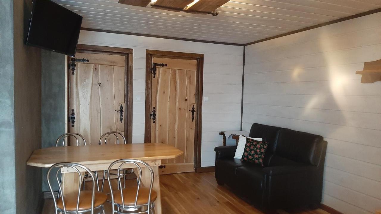 Apartament Huba Buitenkant foto