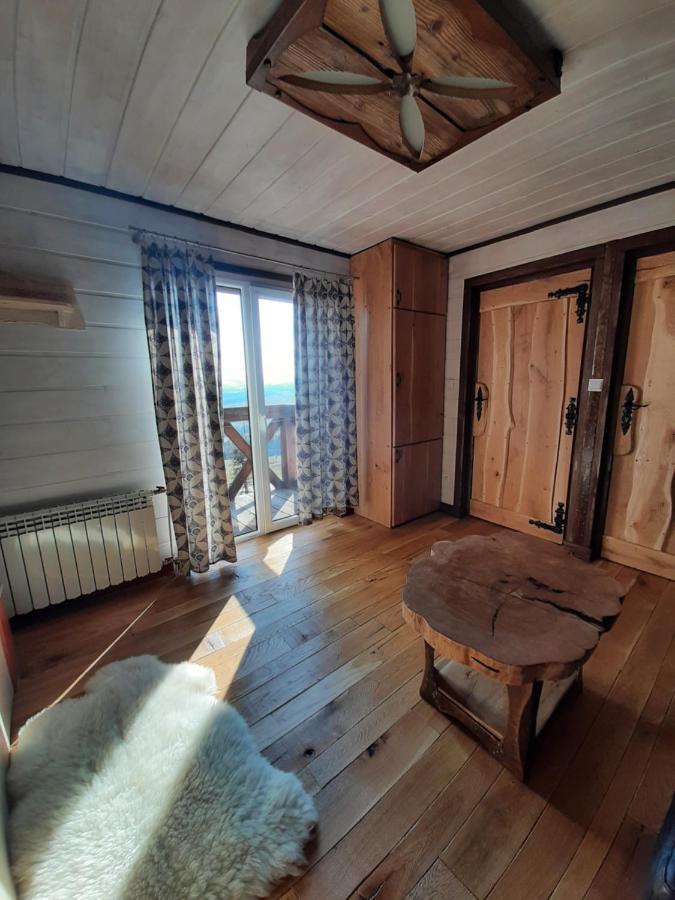 Apartament Huba Buitenkant foto